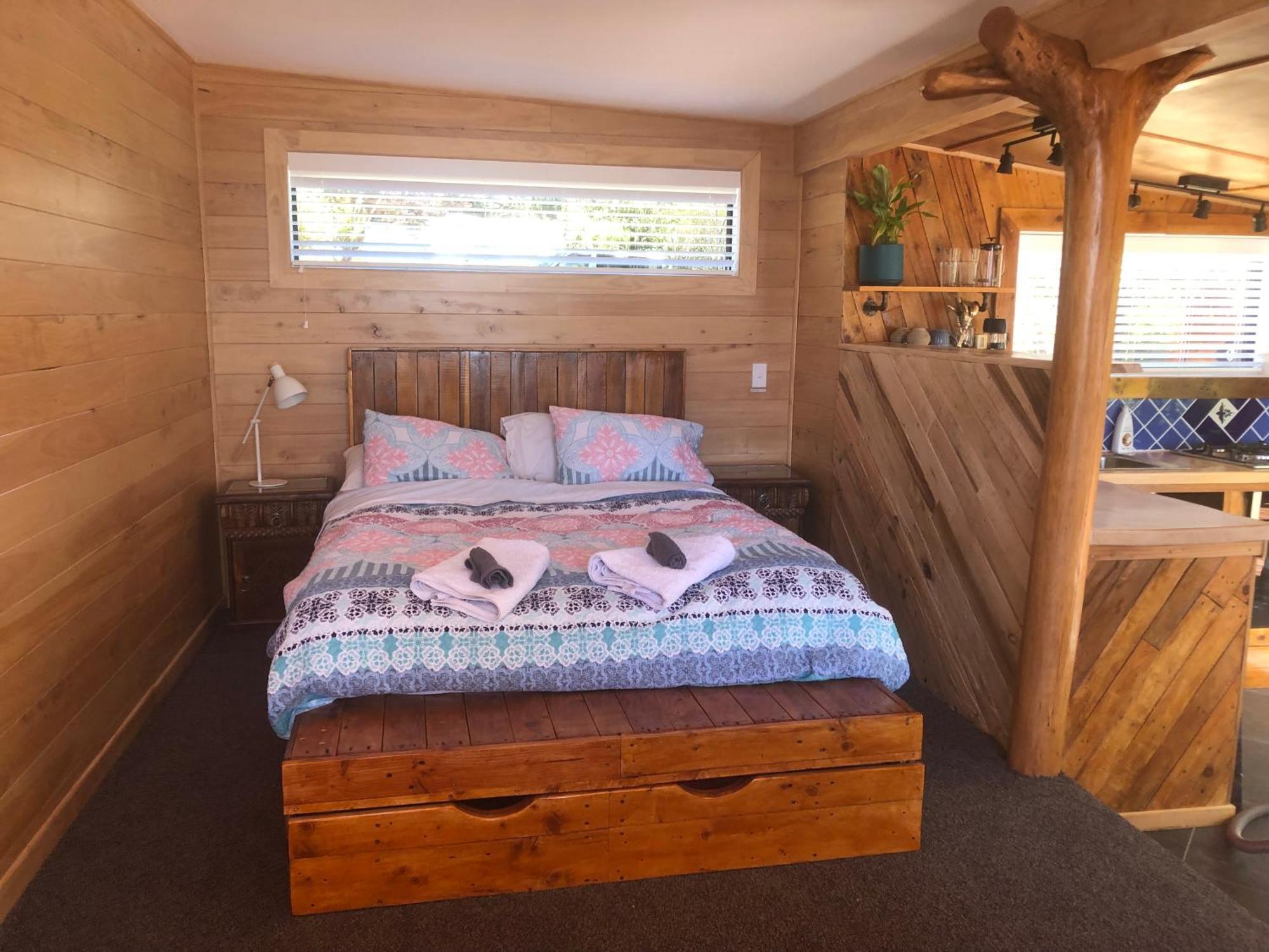 Heron Hideaway At First Light Rangihaeata Retreat Extérieur photo